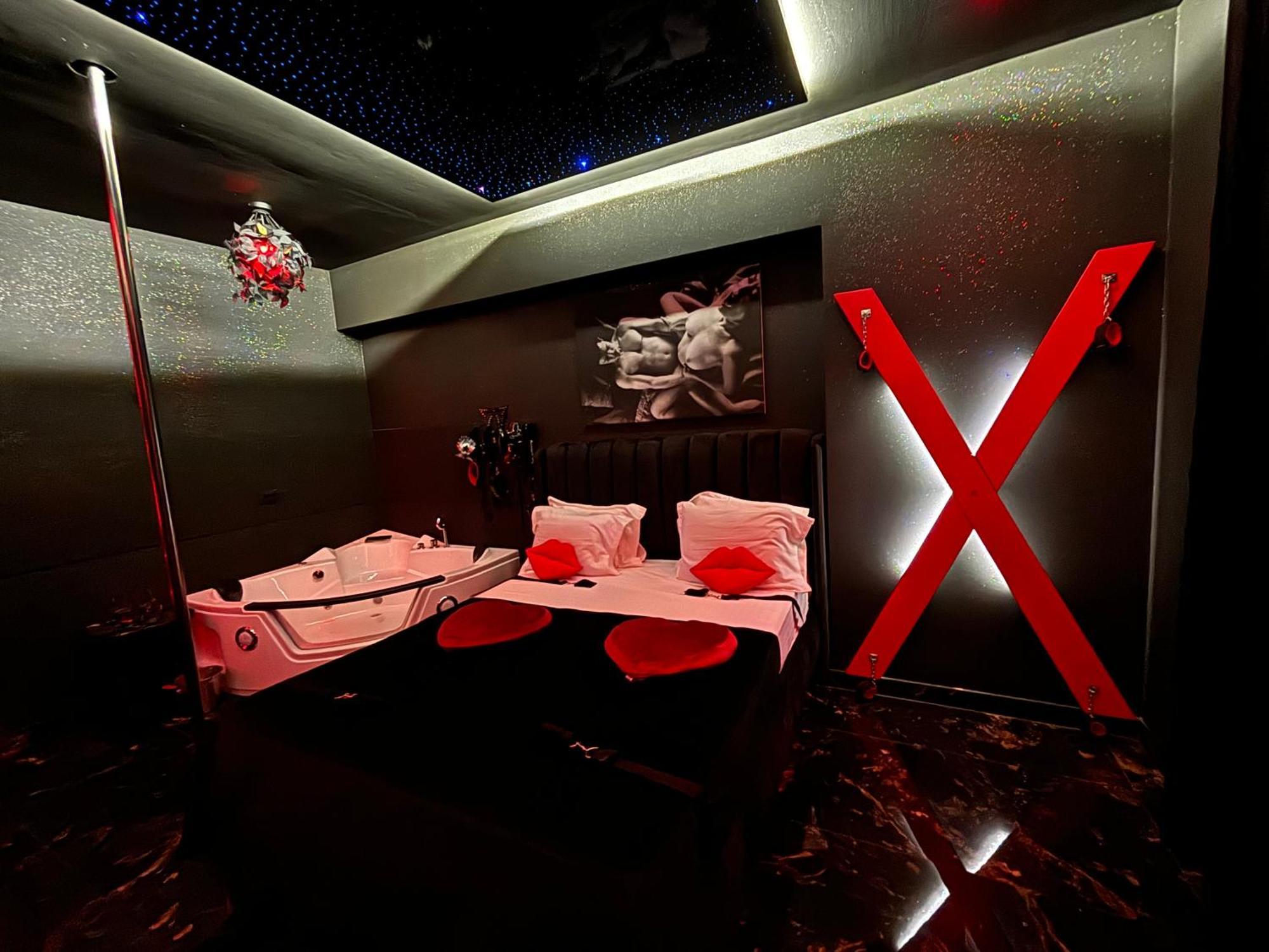 Romeo Nights - Love Rooms - Adults Only Βουκουρέστι Εξωτερικό φωτογραφία