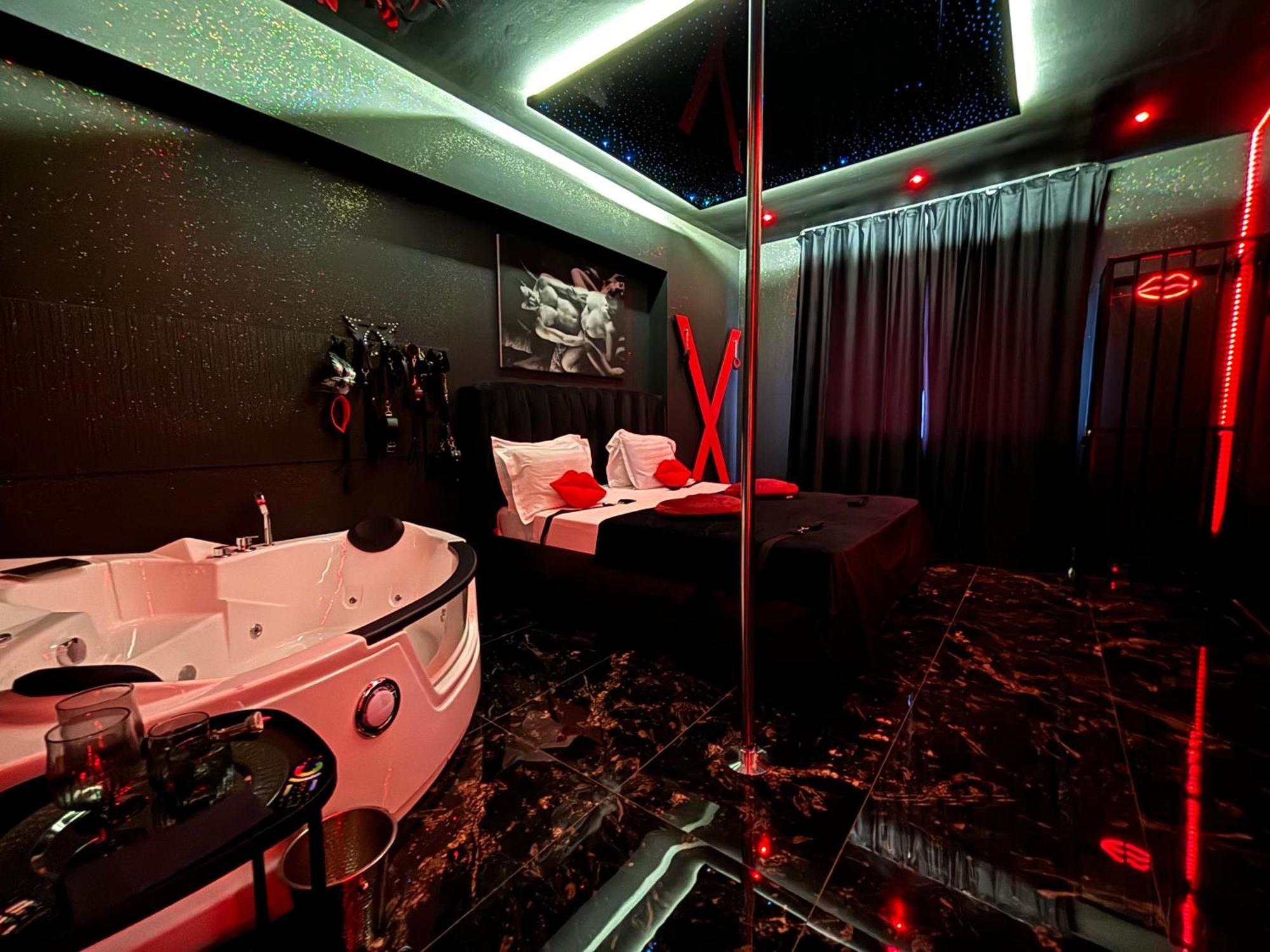 Romeo Nights - Love Rooms - Adults Only Βουκουρέστι Εξωτερικό φωτογραφία