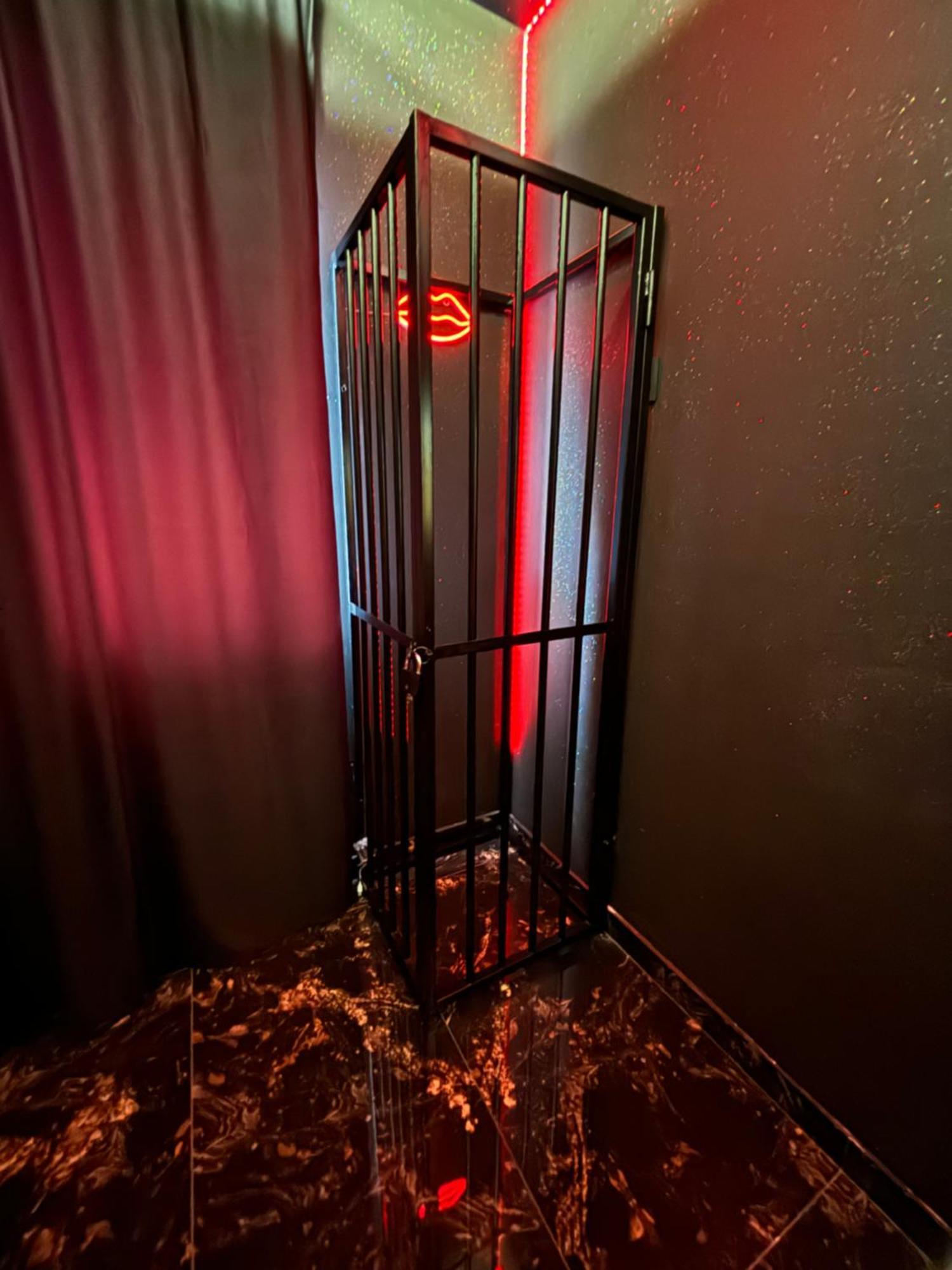 Romeo Nights - Love Rooms - Adults Only Βουκουρέστι Εξωτερικό φωτογραφία