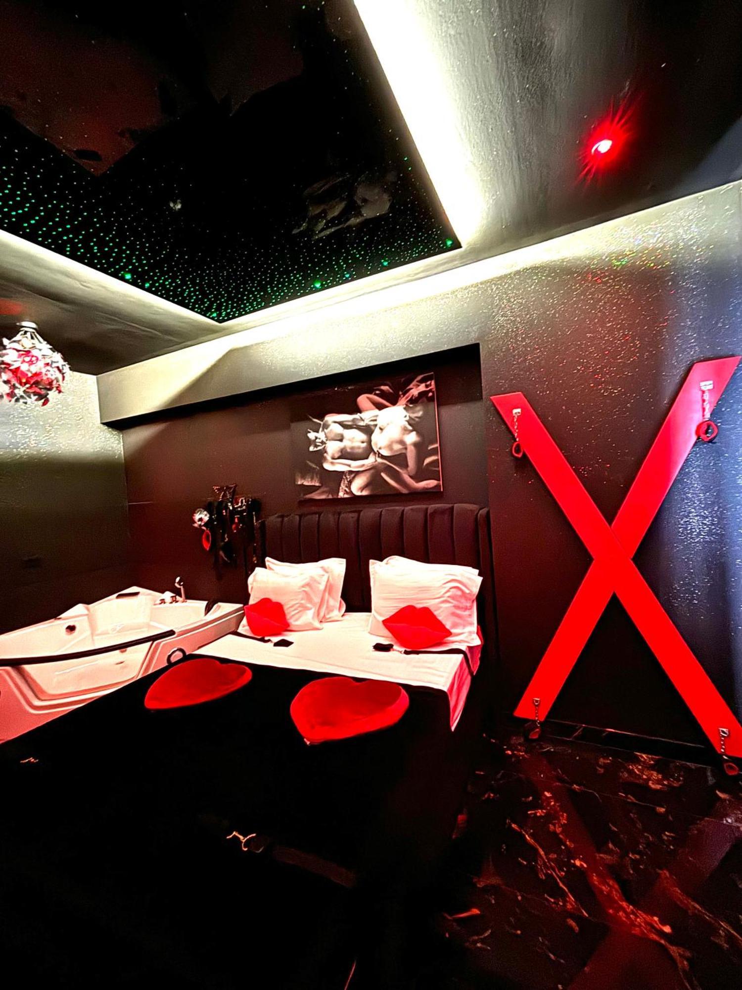 Romeo Nights - Love Rooms - Adults Only Βουκουρέστι Εξωτερικό φωτογραφία