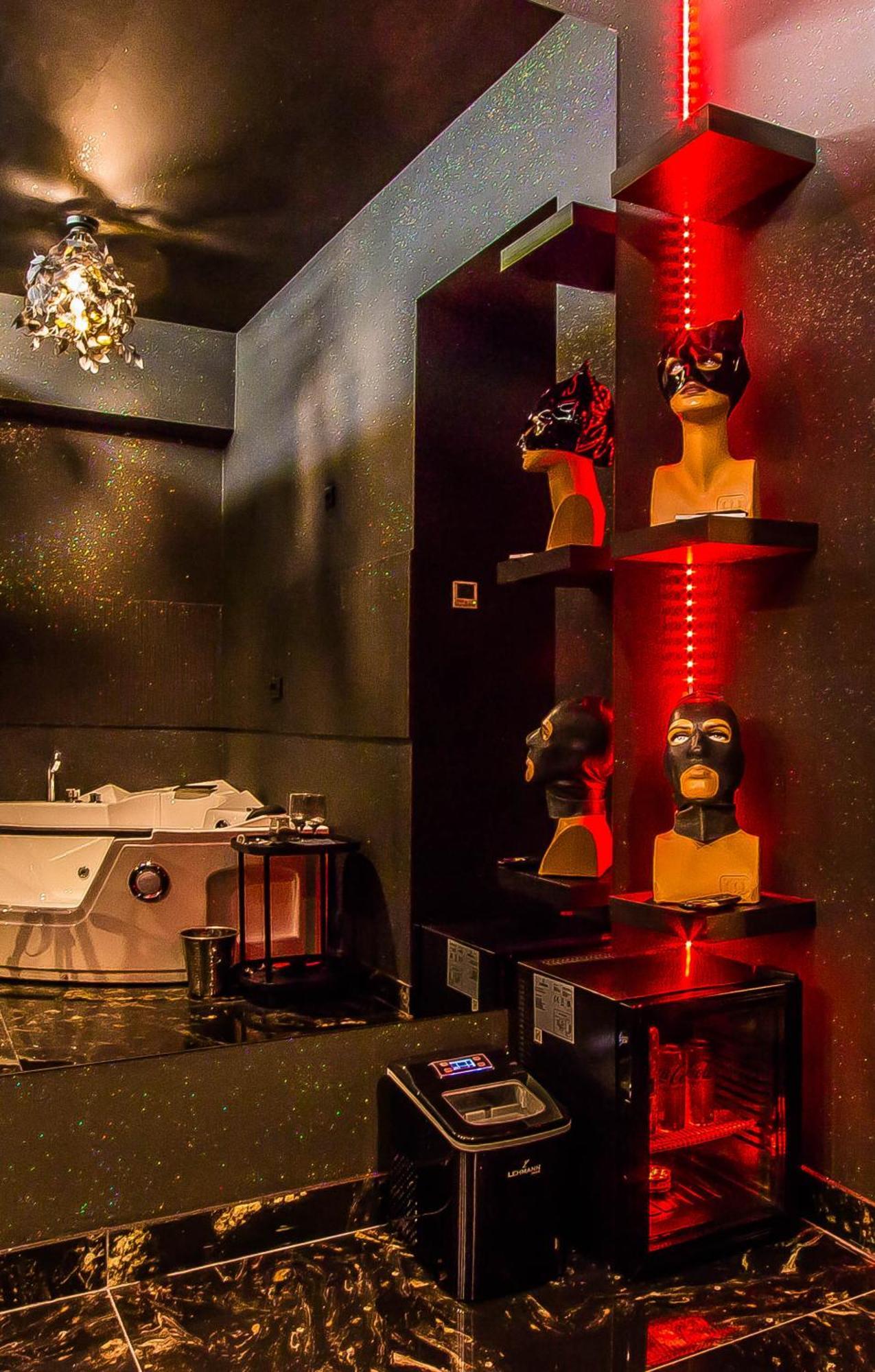 Romeo Nights - Love Rooms - Adults Only Βουκουρέστι Εξωτερικό φωτογραφία