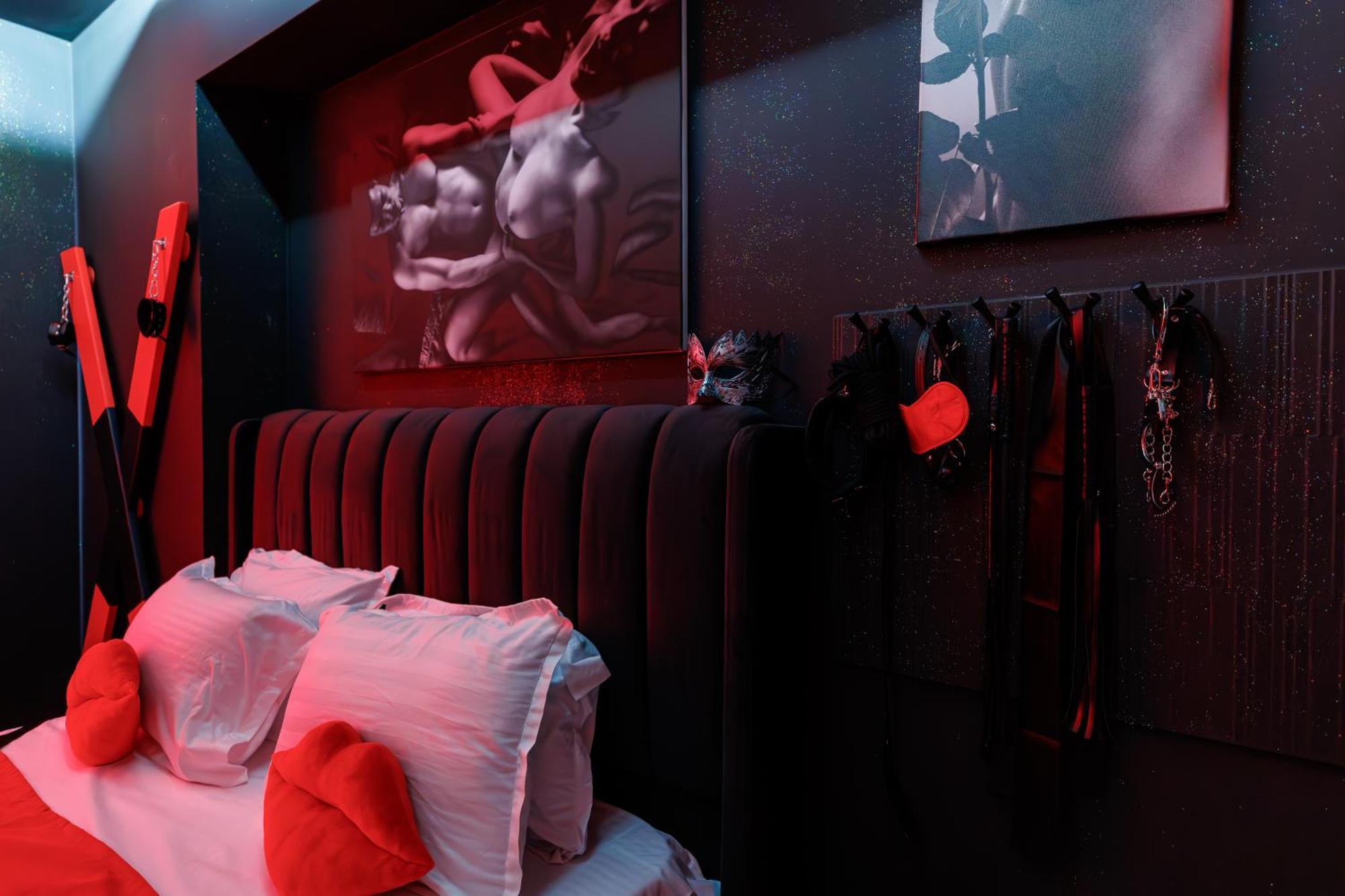 Romeo Nights - Love Rooms - Adults Only Βουκουρέστι Εξωτερικό φωτογραφία