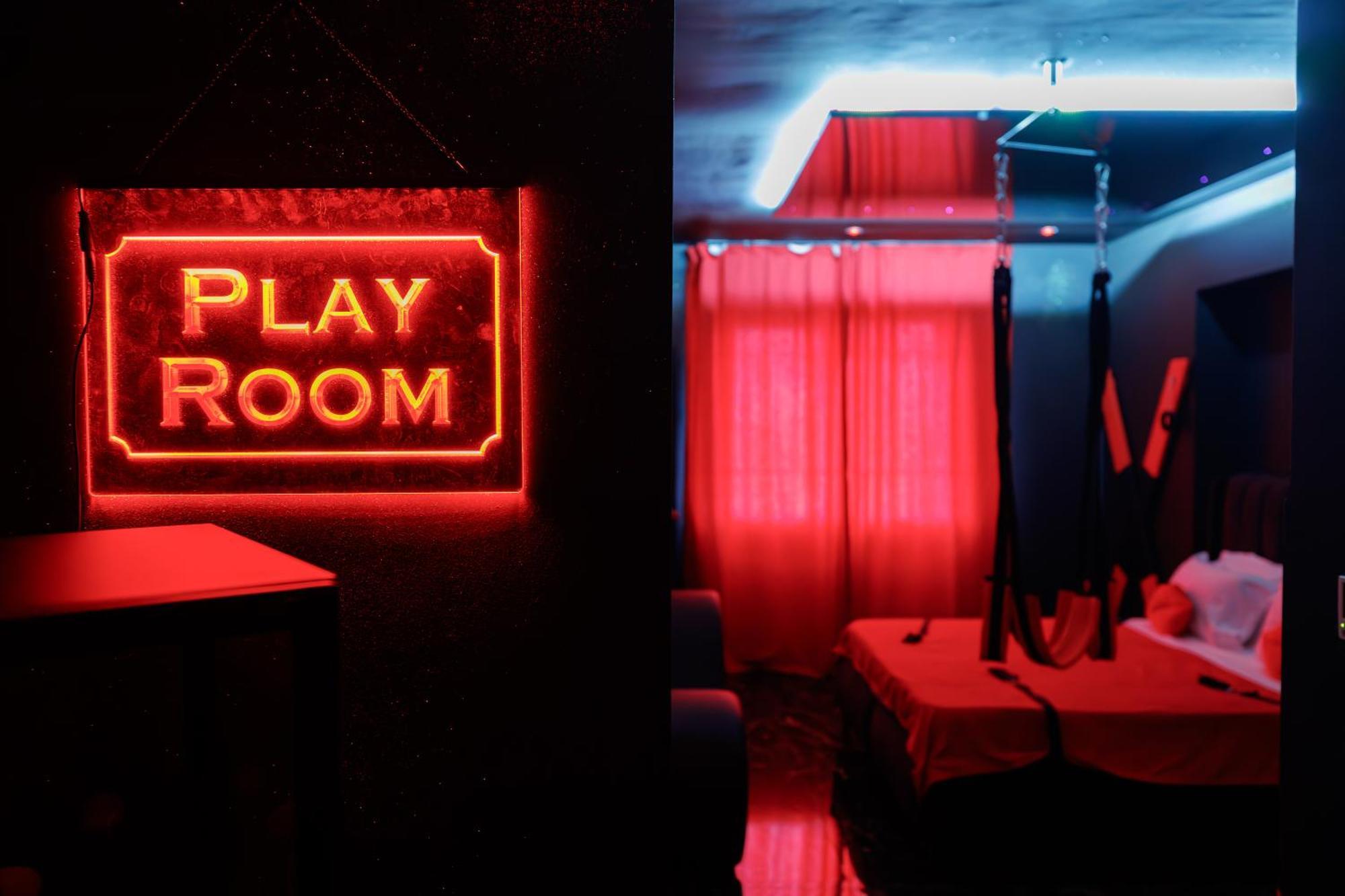Romeo Nights - Love Rooms - Adults Only Βουκουρέστι Εξωτερικό φωτογραφία